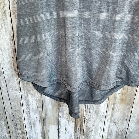 Nike Grey Sleeveless Tank - Picture 2 of 6